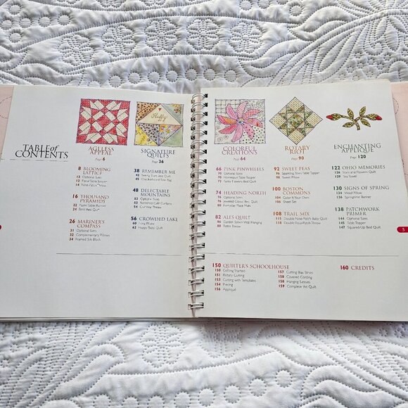 Quilt-Lovers Favorites Volume 8 American Patchwork & Quilting Hardcover Book - Picture 4 of 15